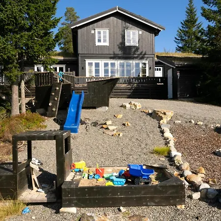 Lovsangeren 1,5 Hour From Oslo - 6 Bedrooms - 14 Sleeps - Sauna *