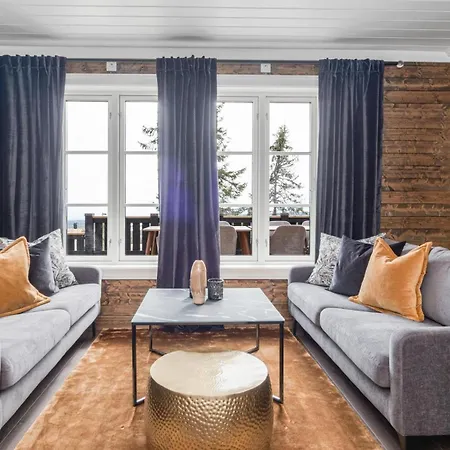 Villa Lovsangeren 1,5 Hour From Oslo - 6 Bedrooms - 14 Sleeps - Sauna *