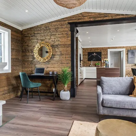 Lovsangeren 1,5 Hour From Oslo - 6 Bedrooms - 14 Sleeps - Sauna * Nordset
