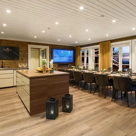 Villa Lovsangeren 1,5 Hour From Oslo - 6 Bedrooms - 14 Sleeps - Sauna