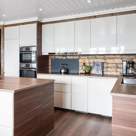 Budor - Lovsangeren 7 - 60 Min Osl - Badstu - Badestamp - 7 Soverom3 Bad * Nordset