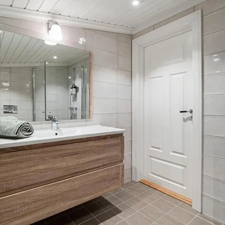 Lovsangeren - Badestamp Sauna - 14 Gjester - 60 Min Oslo Gardermoen Flyplass Nordset
