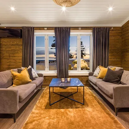 Budor - Løvsangeren 7 - 60 Min Osl - Badstu - Badestamp - 7 Soverom3 Bad *