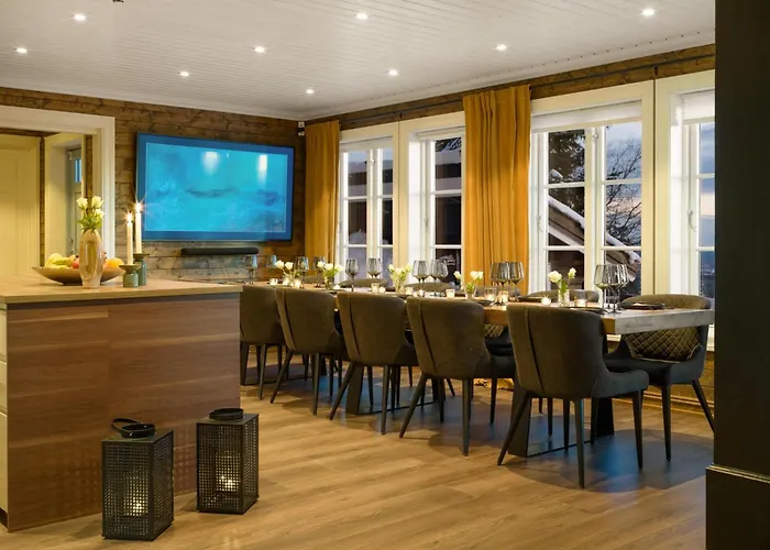 Budor - Løvsangeren 7 - 60 Min Osl - Badstu - Badestamp - 7 Soverom3 Bad